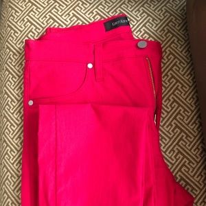 Karen Kane jeans! 👖